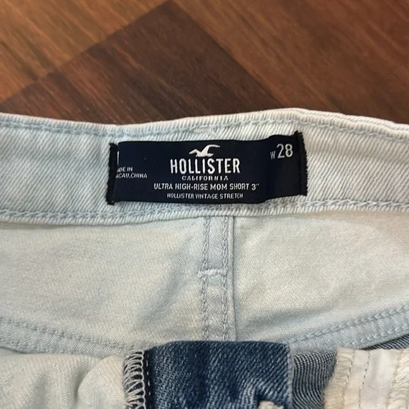 NWT HOLLISTER Ultra High Rise Patchwork Mom Denim Jean Shorts 3” Inseam, Size 7 - Picture 5 of 11